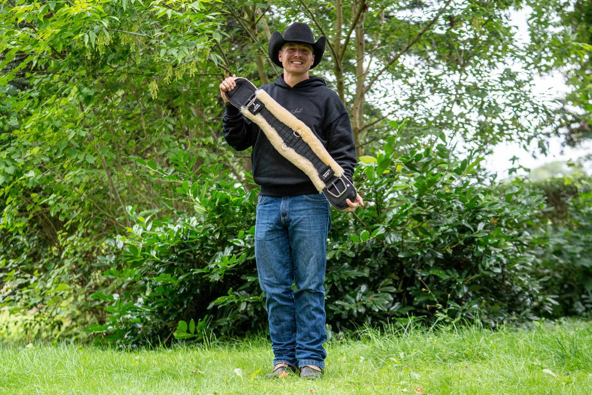 AlpenPad Pro Line Westernsattelgurt – Lammfell